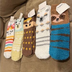 NWT Lot of 5 Snugadoo Cozy Fuzzy Socks
-Multicolor Animal themed adult sz 9-12
